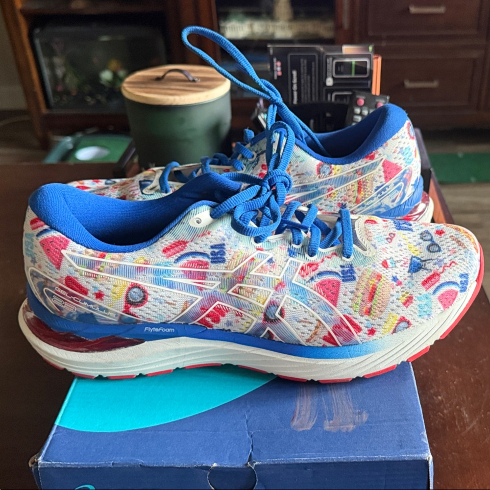Asics Gel-Cumulus 21 witj cool and rare summer picnic graphics size men’s 9.5